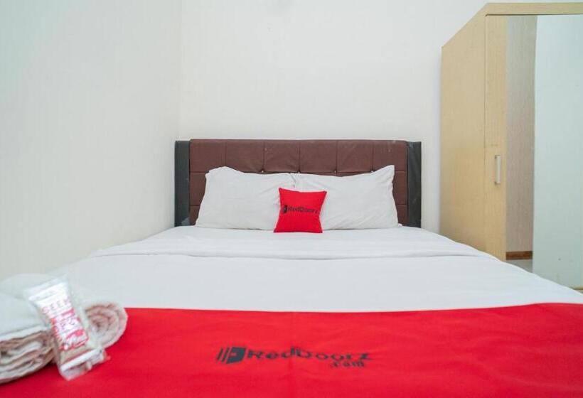 هتل Reddoorz Near Flyover Arjosari Malang