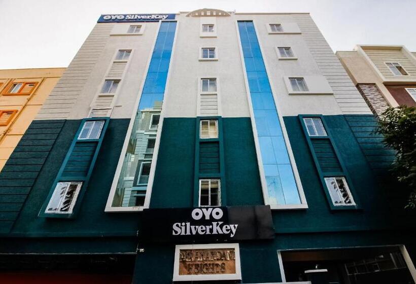 Hotel Silverkey Gachibowli Near Jv Colony Gachibowli