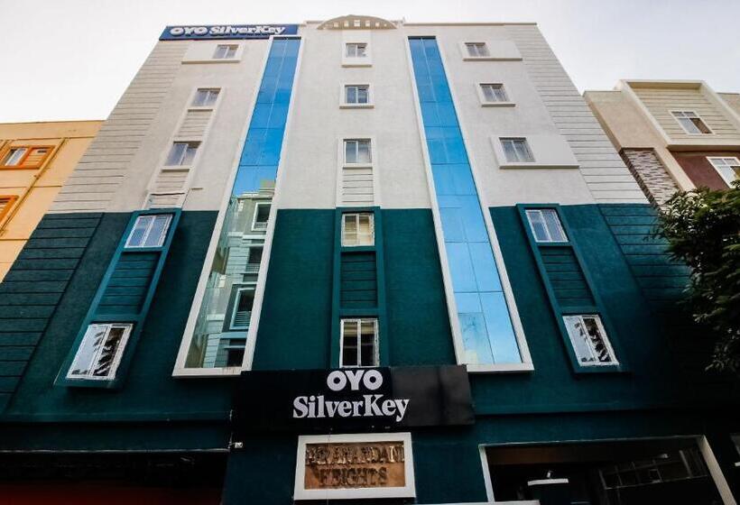Hotel Silverkey Gachibowli Near Jv Colony Gachibowli