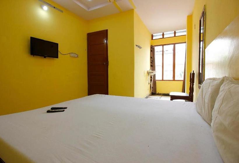 هتل Spot On 41664 Vyshnavi Lodge