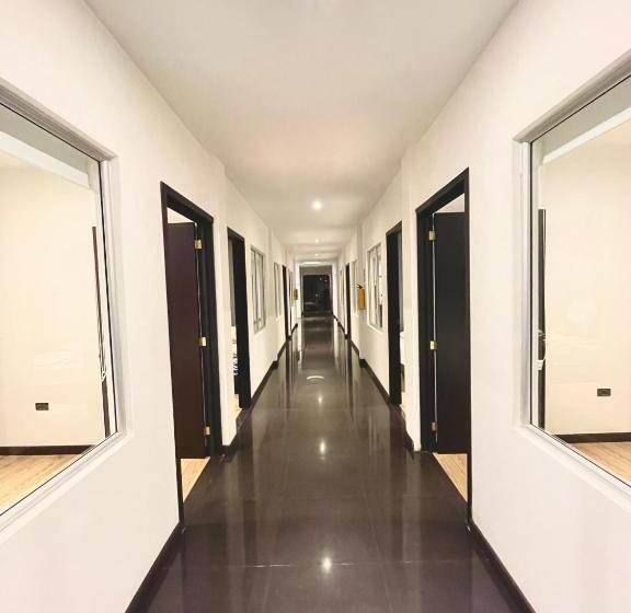 בית מלון כפרי Zugi Inn