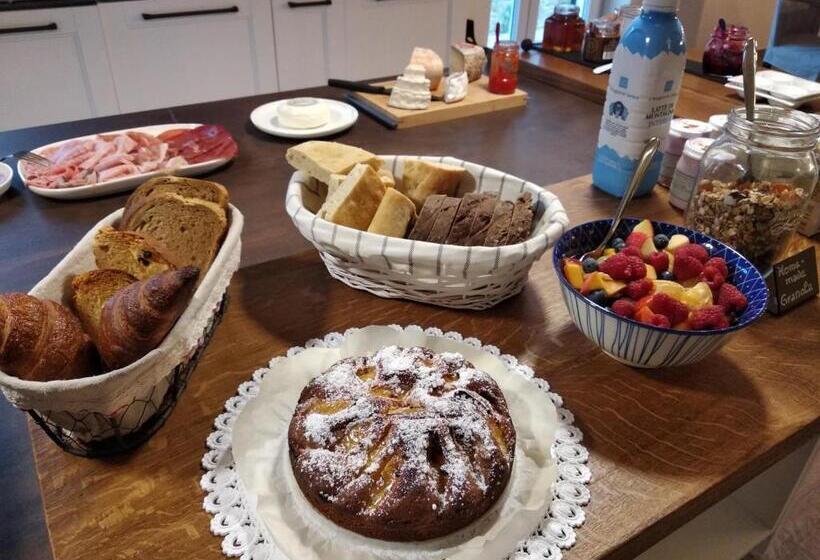 ペンション Al Tirabusòn Country House