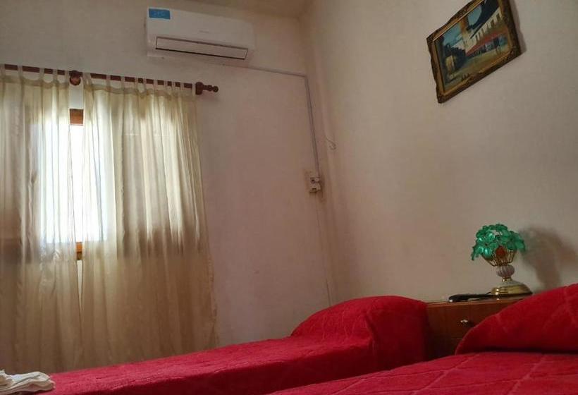 Пансион Hostal Los Sesto