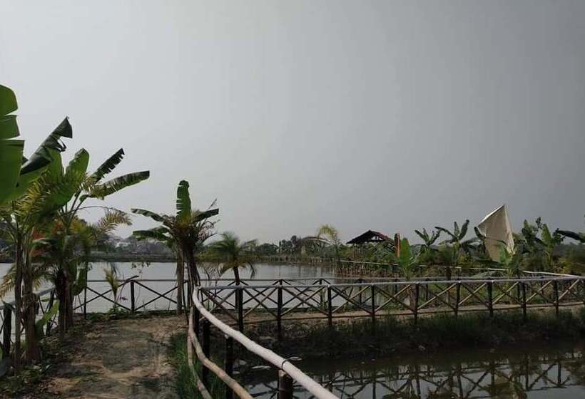 אתר נופש The Creek Club