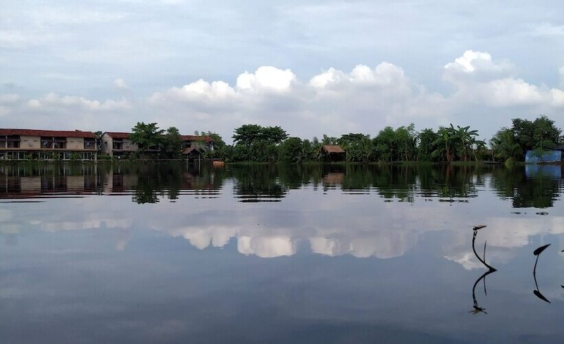 אתר נופש The Creek Club