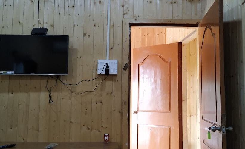 אתר נופש The Creek Club