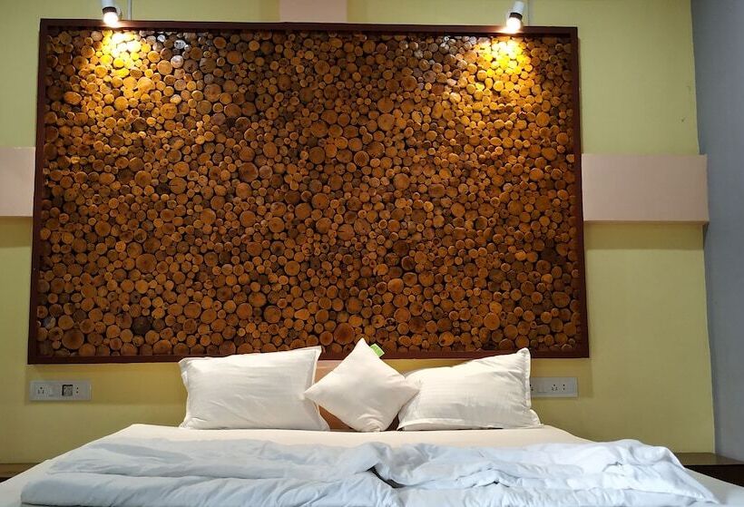 אתר נופש The Creek Club