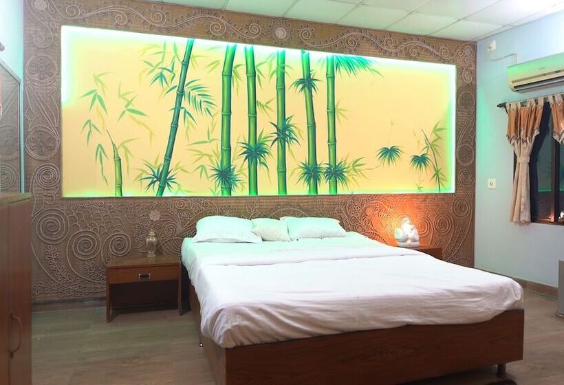 אתר נופש The Creek Club