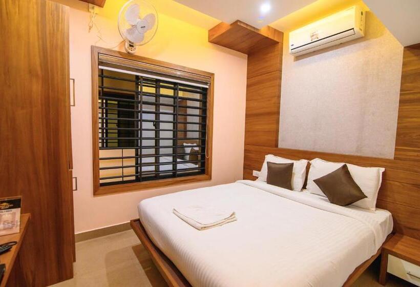 Rinad Castle Vythiri By Hamra Retreat