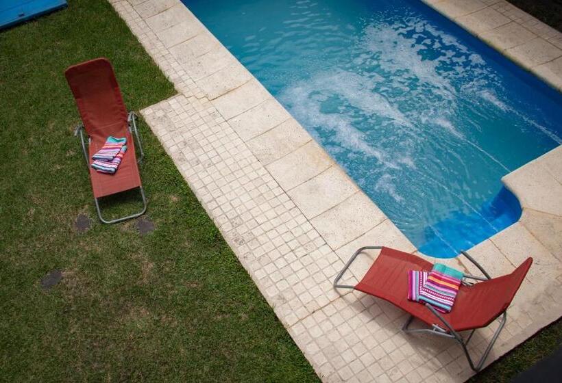 호텔 Caminos Hostal