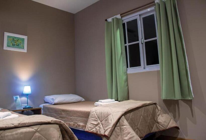 호텔 Caminos Hostal