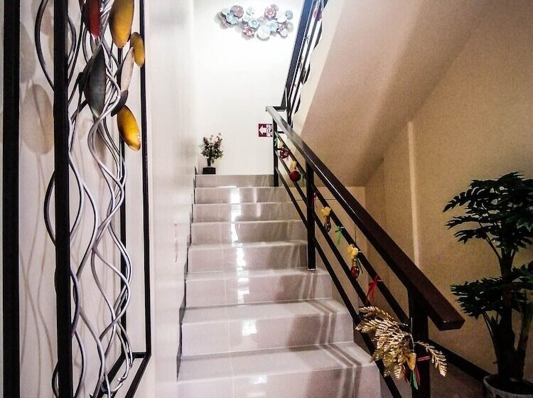 هتل Downtown Suites