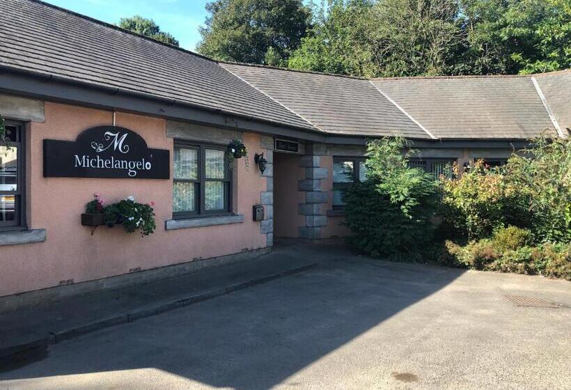 Отель Michelangelos   Rooms, Restaurant & Bar