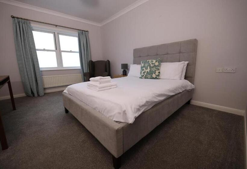 Отель Michelangelos   Rooms, Restaurant & Bar