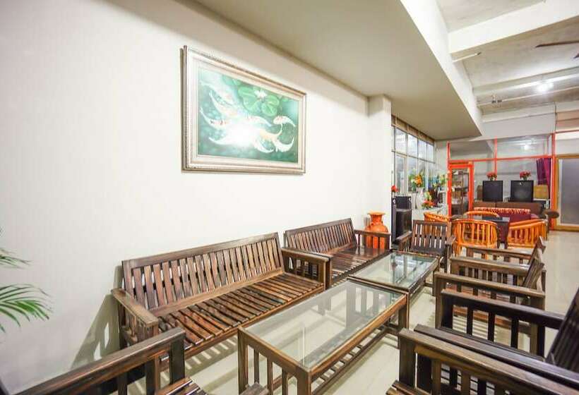 호텔 Oyo 1545 Bs Residence