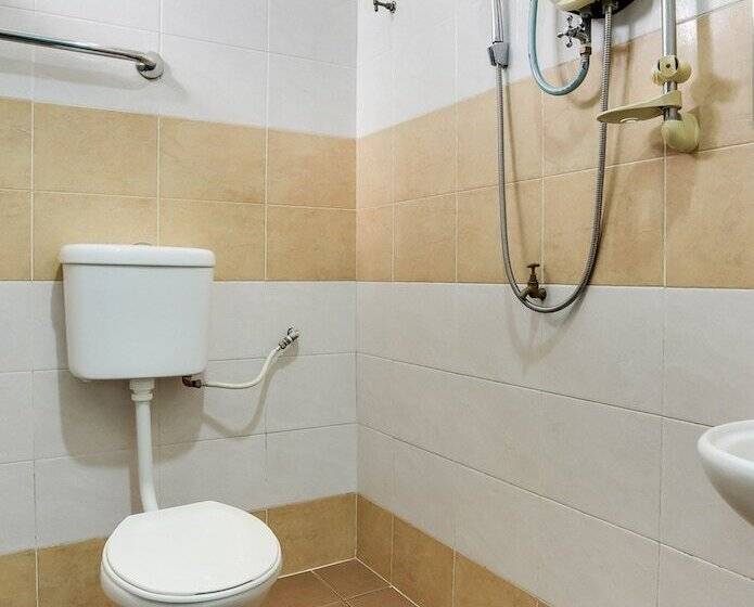 ホテル Oyo 44094 Bangi Lanai