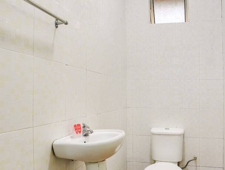 ホテル Oyo 44094 Bangi Lanai