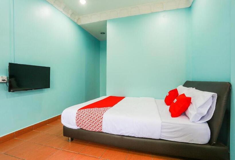 ホテル Oyo 44094 Bangi Lanai