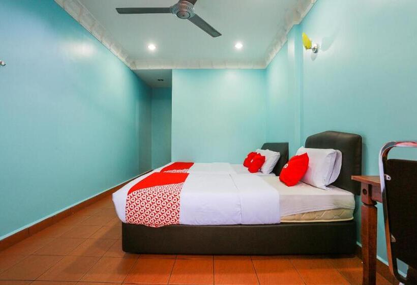 ホテル Oyo 44094 Bangi Lanai