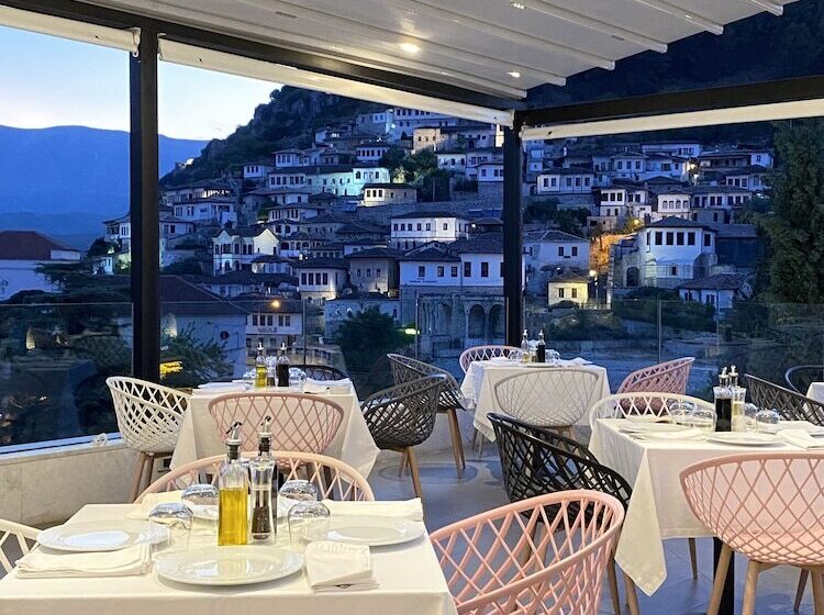 בית מלון כפרי Portik