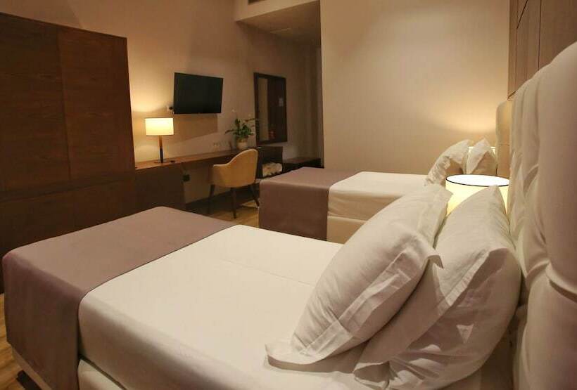 בית מלון כפרי Portik