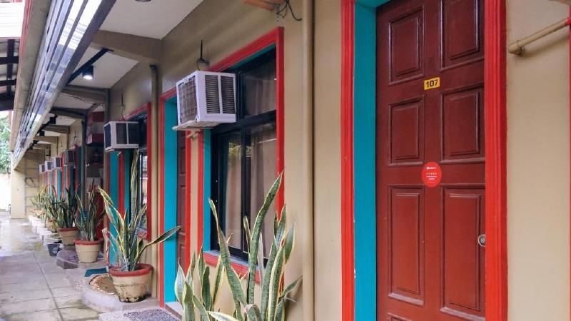 هتل Reddoorz @ Bankal Lapulapu