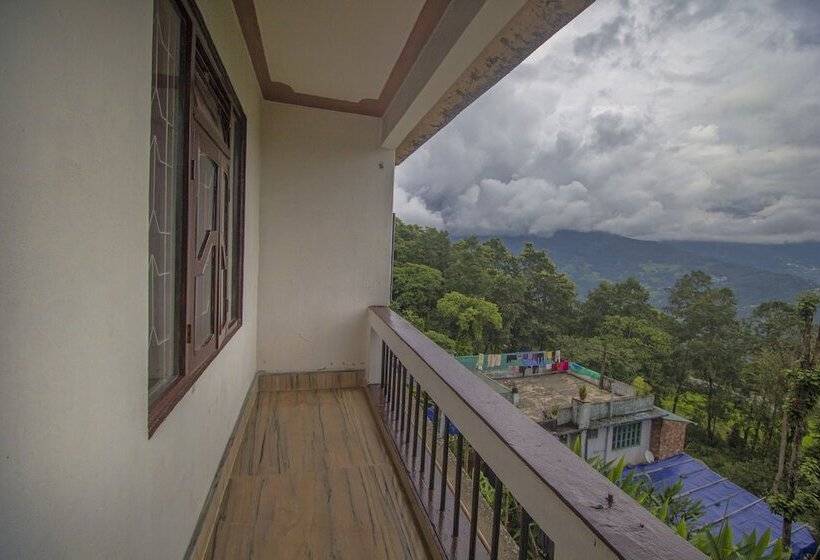 酒店 Spot On 61318 Plato Homestay