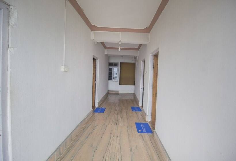 酒店 Spot On 61318 Plato Homestay