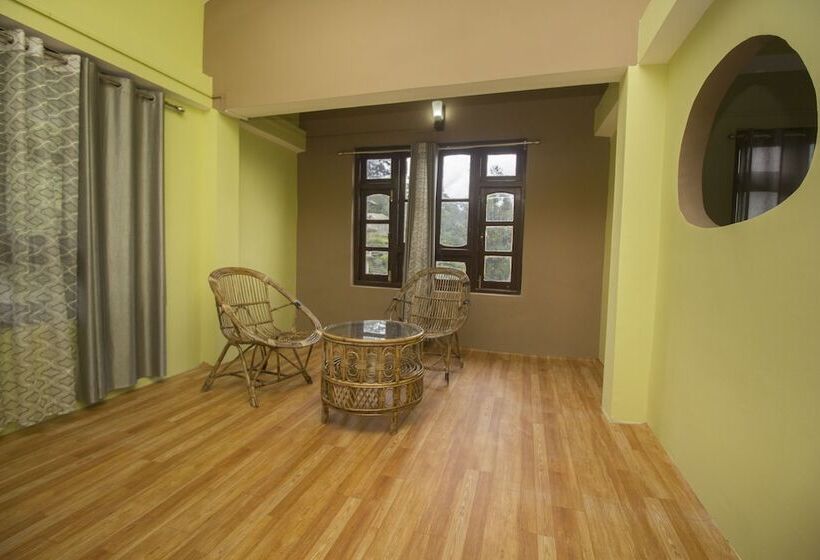 酒店 Spot On 61318 Plato Homestay