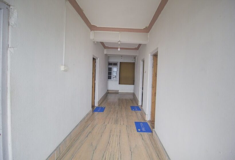 酒店 Spot On 61318 Plato Homestay