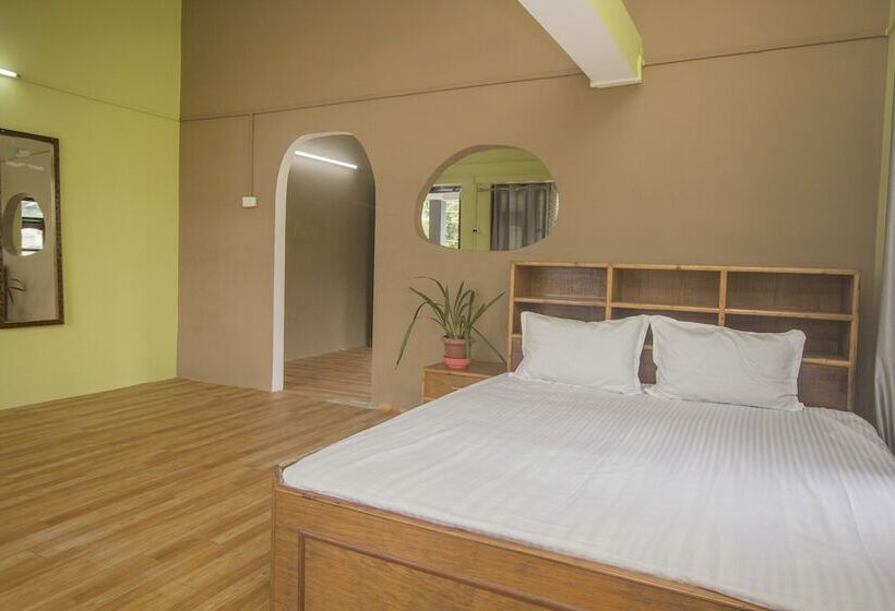 酒店 Spot On 61318 Plato Homestay