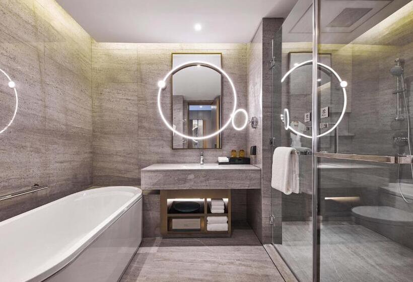Отель The Westin Zhongshan Guzhen