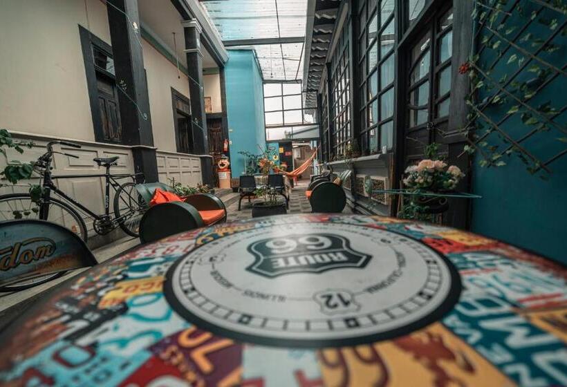 تختخواب و صبحانه Villa Bonita Hostel