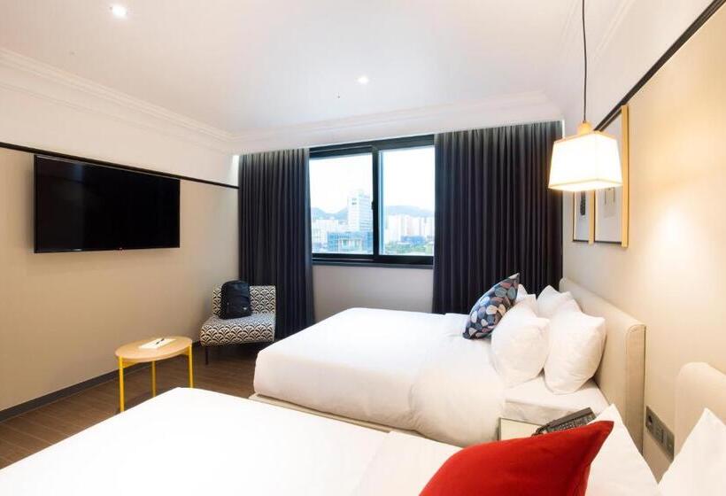 Brown Dot Hotel Jinju