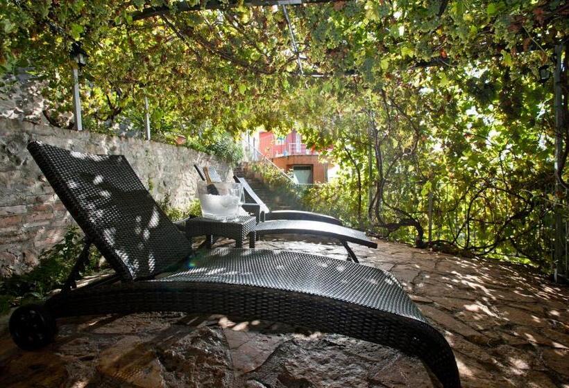 Felicin  Palazzo Boeri Panoramic Suites