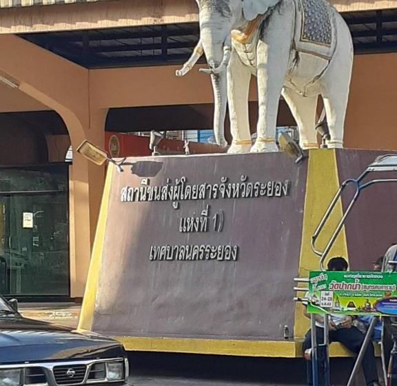 호텔 The Richy Grand