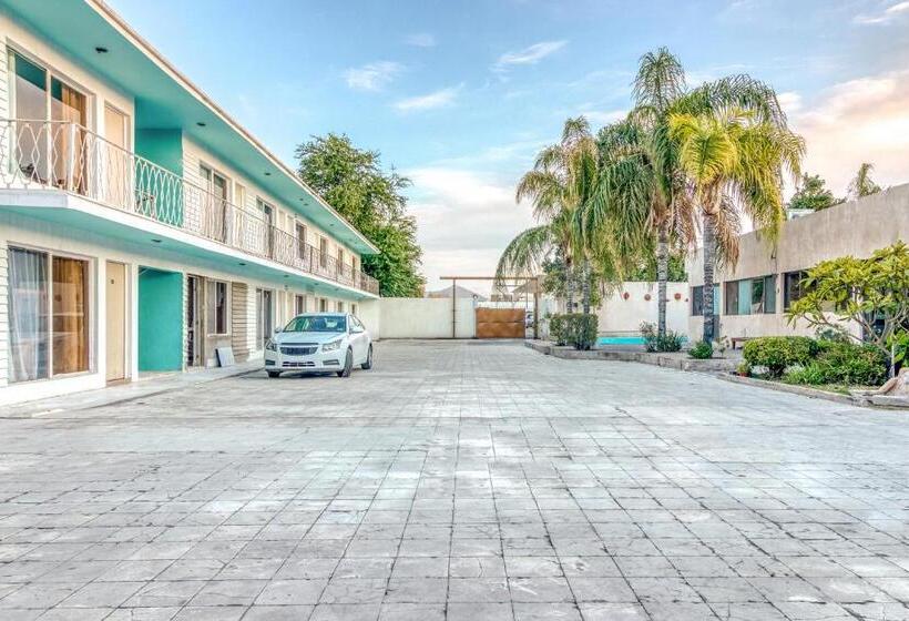 Capital O Hotel La Siesta, Gomez Palacio