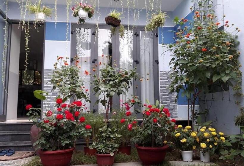 هتل Cherry Garden Homestay