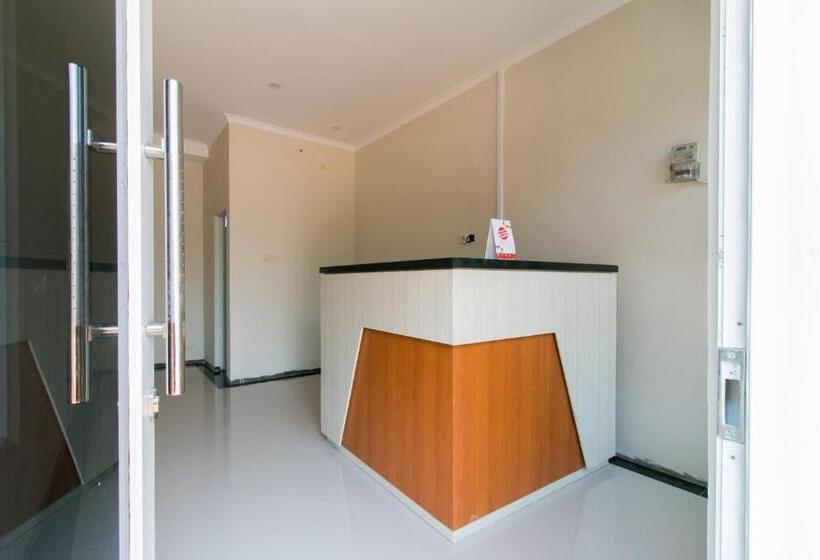 酒店 Oyo 1078 Fakhira Residence