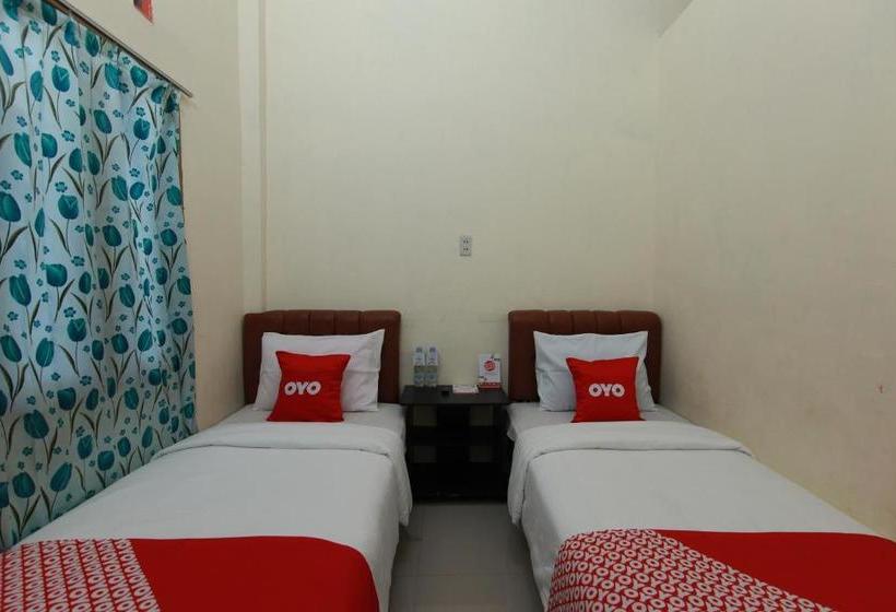 호텔 Oyo 1440 New Sejarah