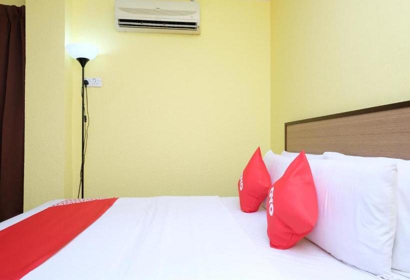 فندق Oyo 89352 Golden Terminal Lodge