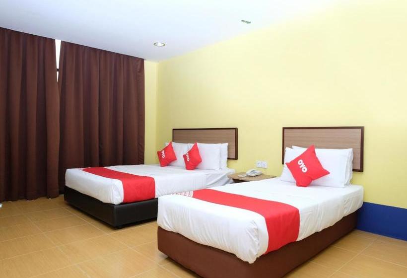 فندق Oyo 89352 Golden Terminal Lodge