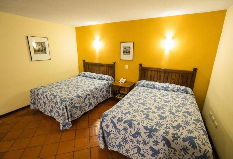 ホテル Real De Naturales