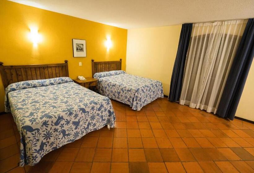 ホテル Real De Naturales