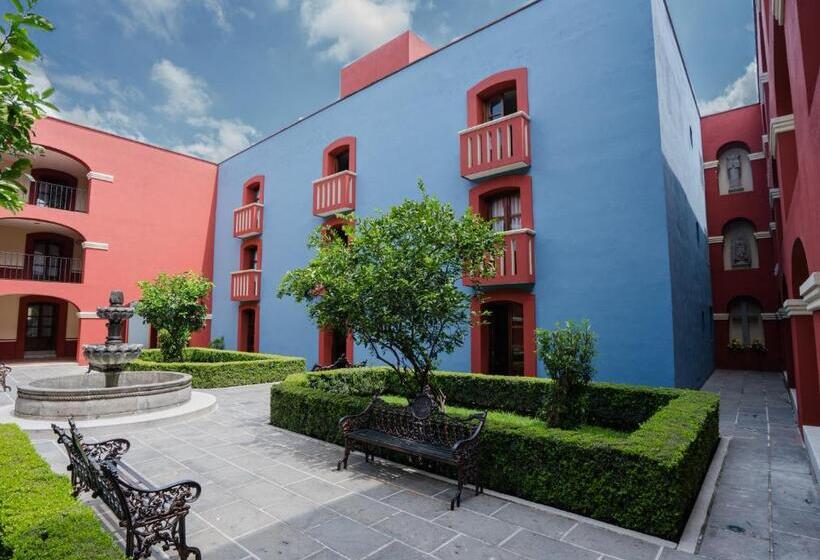 ホテル Real De Naturales