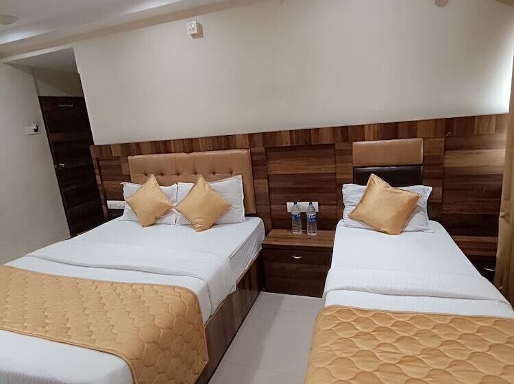 호텔 Rishi International