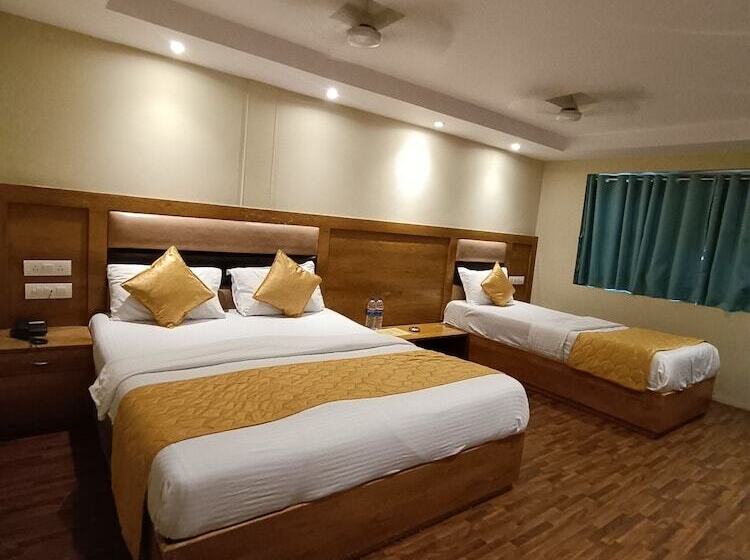 호텔 Rishi International