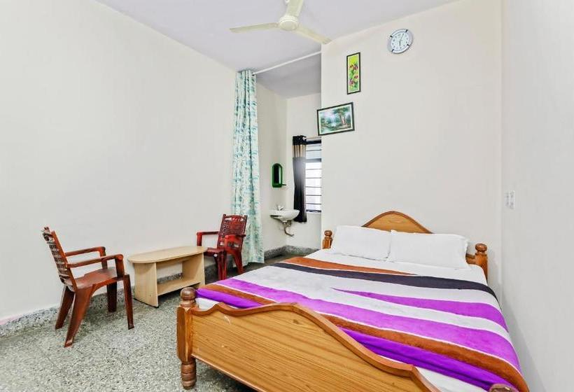 ホテル Spot On 60973 Bhavani Lodge