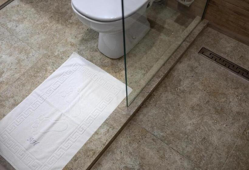 پانسیون Airport House