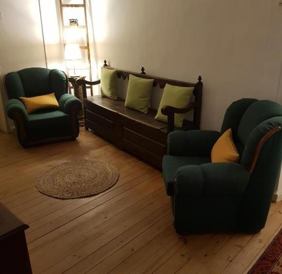 پانسیون Casa De Virgilio   Moira